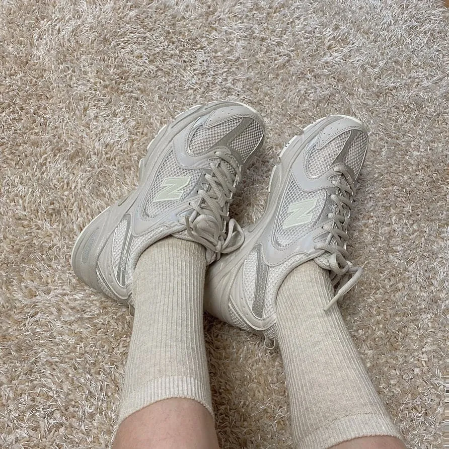 New Balance 530 奶油杏色