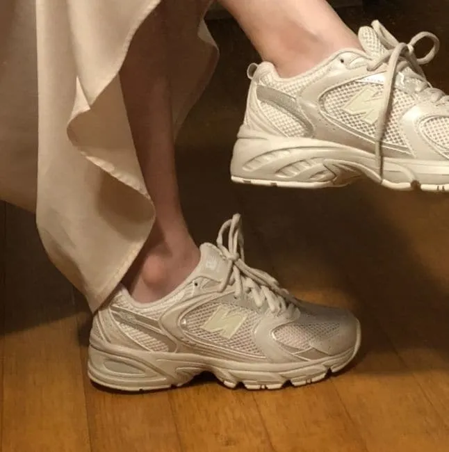 New Balance 530 奶油杏色